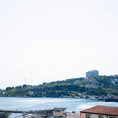 Liora Seaview