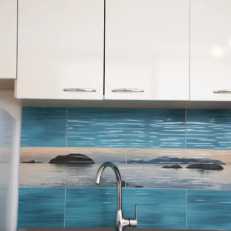 Liora Seaview Apartment
