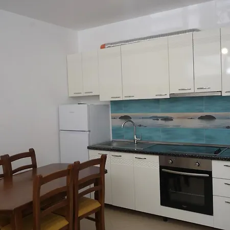 Liora Seaview Shëngjin